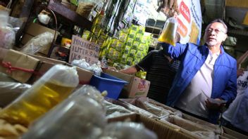 ペドゥリリンドゥンギを使用したバルク食用油の購入を社会化し始めたジョグジャカルタ貿易事務所は、シミラプログラムの最適化を続けています