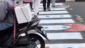 Viral Warga Buat Zebra Cross ‘Pac-Man’ di Tebet, Pemprov DKI Ingatkan Tak Bisa Sembarangan