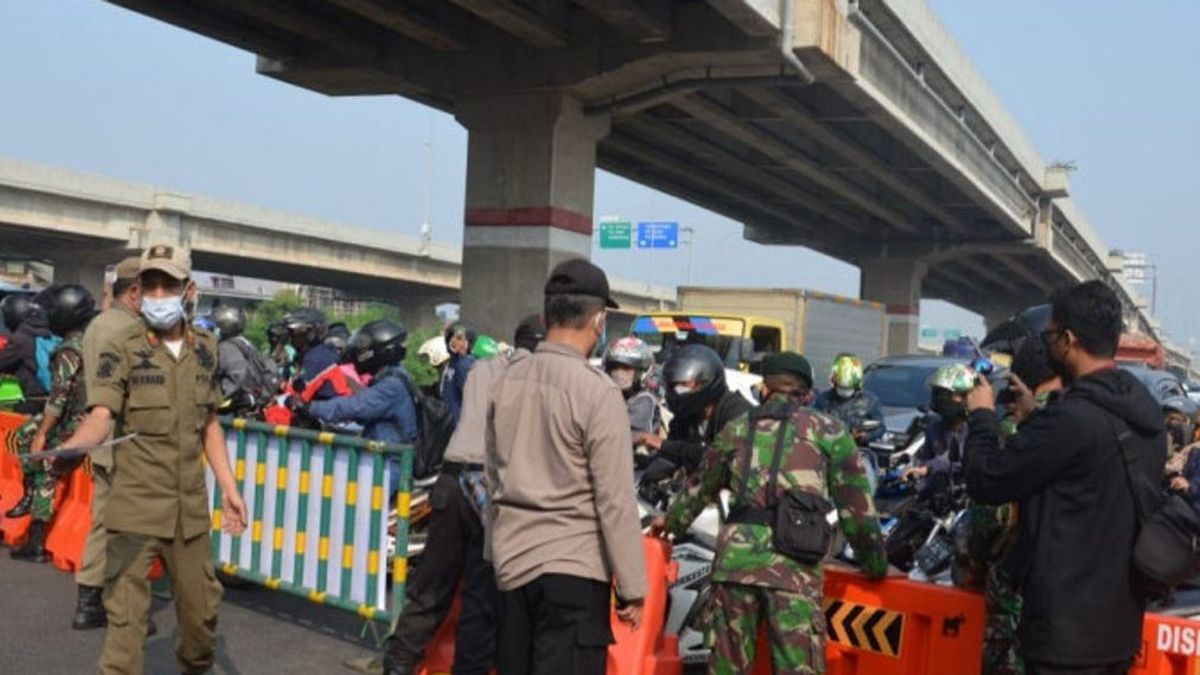 警方仍在从兰蓬到东爪哇的1.038点实施封锁