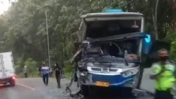  مصدر حافلة ينجو من 'مصارعة الثيران' في نغاوي، 6 أشخاص مصابين، هيئة حافلة رينجيك