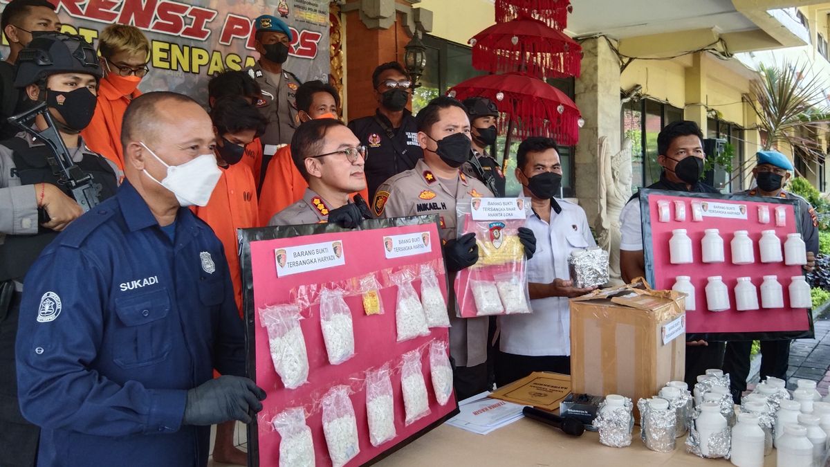 Polisi Sita Puluhan Ribu Pil Koplo di Denpasar