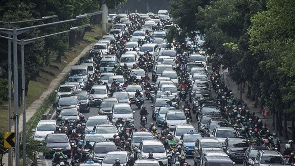 これがジャカルタの深刻な交通渋滞の原因であることが判明:PPKM失効