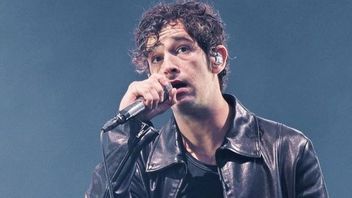 马蒂·赫利(Matty Healy)从音乐流媒体服务中删除了歌曲《1975》