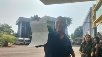 Jusuf Hamka ke Kantor DPP Golkar Serahkan Surat Pengunduran Diri