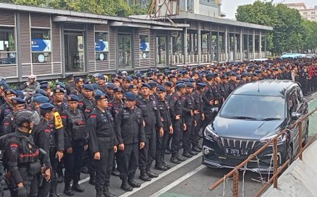 1.239 Petugas Gabungan Jaga KPUD Jakarta Jelang Penetapan Paslon Gubernur dan Wagub Jakarta