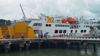 ロンボク島に外国人観光客を連れて来る準備ができている9クルーズ船