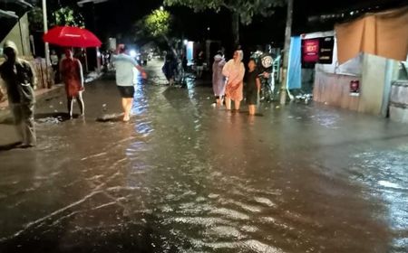 Tiga Kabupaten di Sulsel Dilanda Banjir dan Longsor, Seorang Warga Meninggal