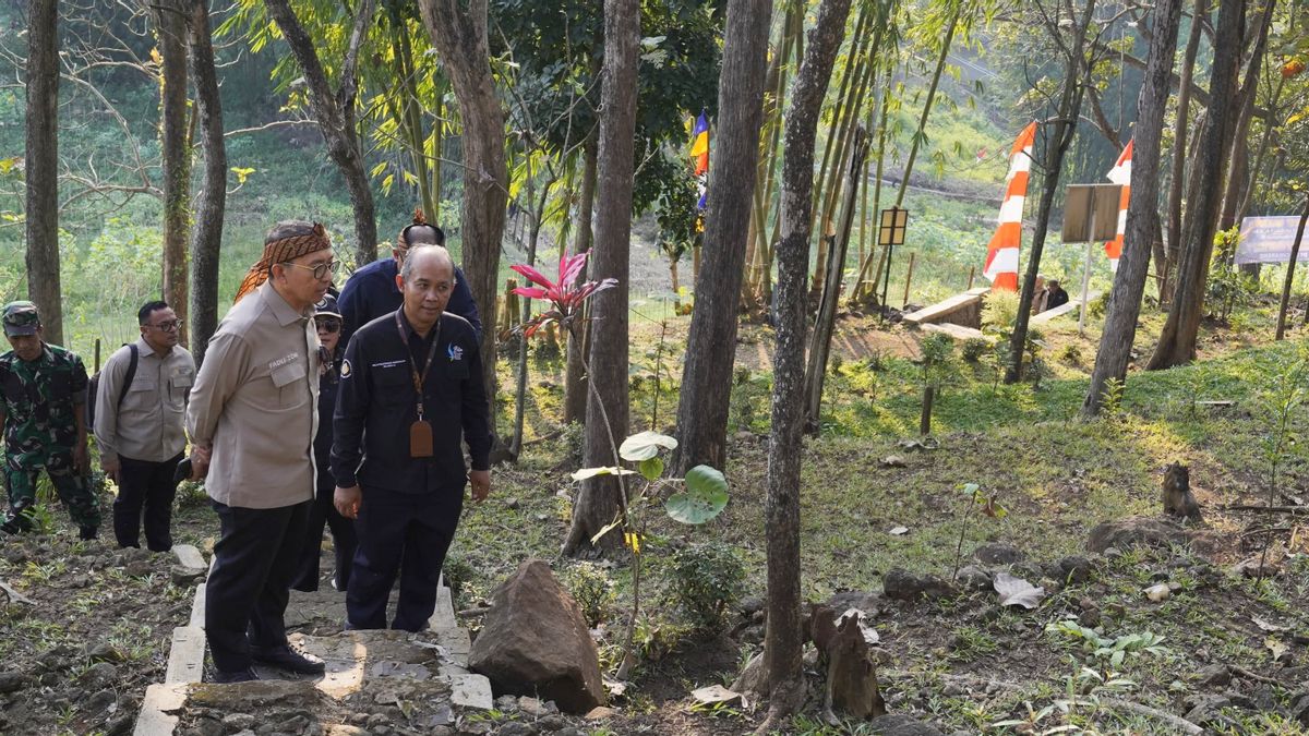 Menyimpan Warisan Budaya, Kemenbud Tinjau Pasir Lulumpang untuk Tekankan Riset dan Kajian Mendalam