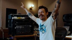 Harry Styles Puncaki Tangga Lagu lewat <i>Aperture</i>, Sinyal Dominasi Album Baru?