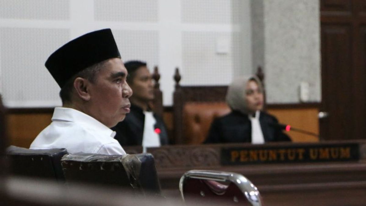 Former East Lombok Kadisat Sued 7.5 Years In Prison