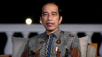 Jokowi 希望用 THR 来增加消费，网友：但是绩效津贴没有给，先生，你是做什么的？