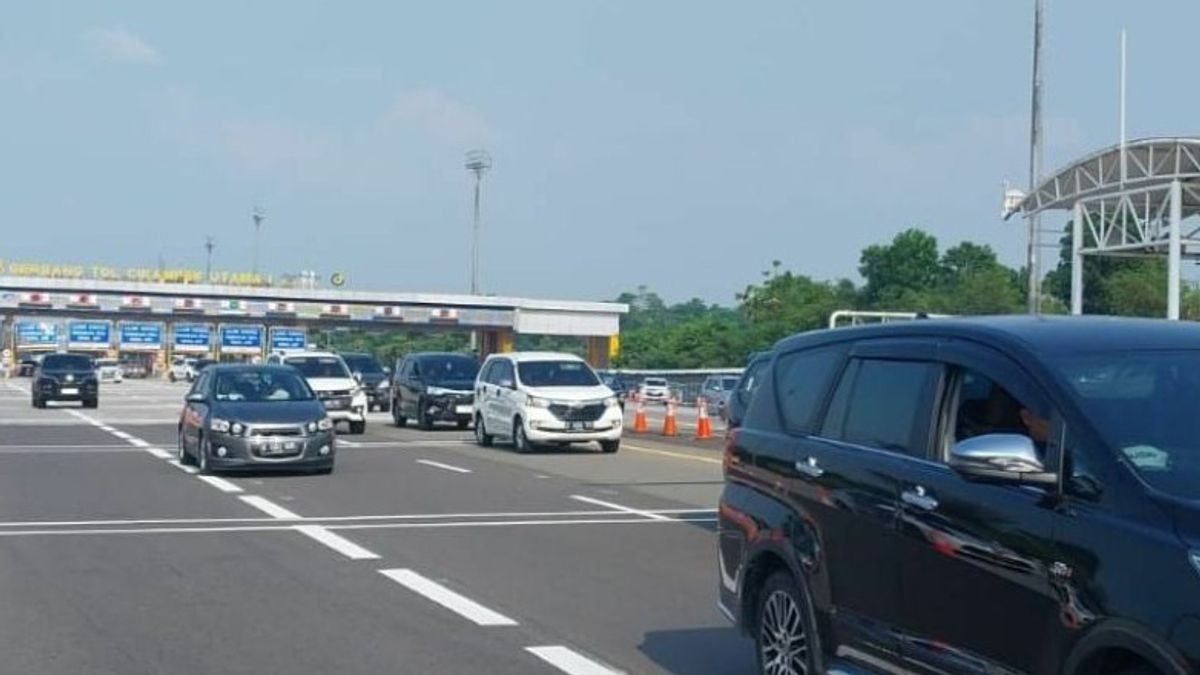 Arus Balik Semakin Deras, Ada 83.050 Mobil Melintasi GT Cikatama Menuju Jakarta