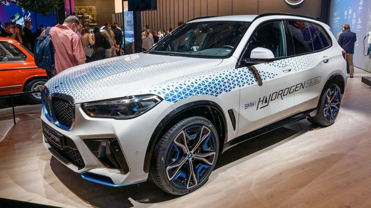 خلايا الوقود الداخلية لسيارات الهيدروجين BMW IX5 تدخل الإنتاج