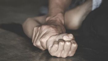デンパサールのカフェの従業員がレイプの疑いを報告、警察が捜査