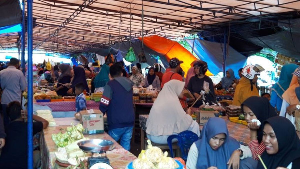 Traditional For Takjil Sharing Iftar, Here's The History