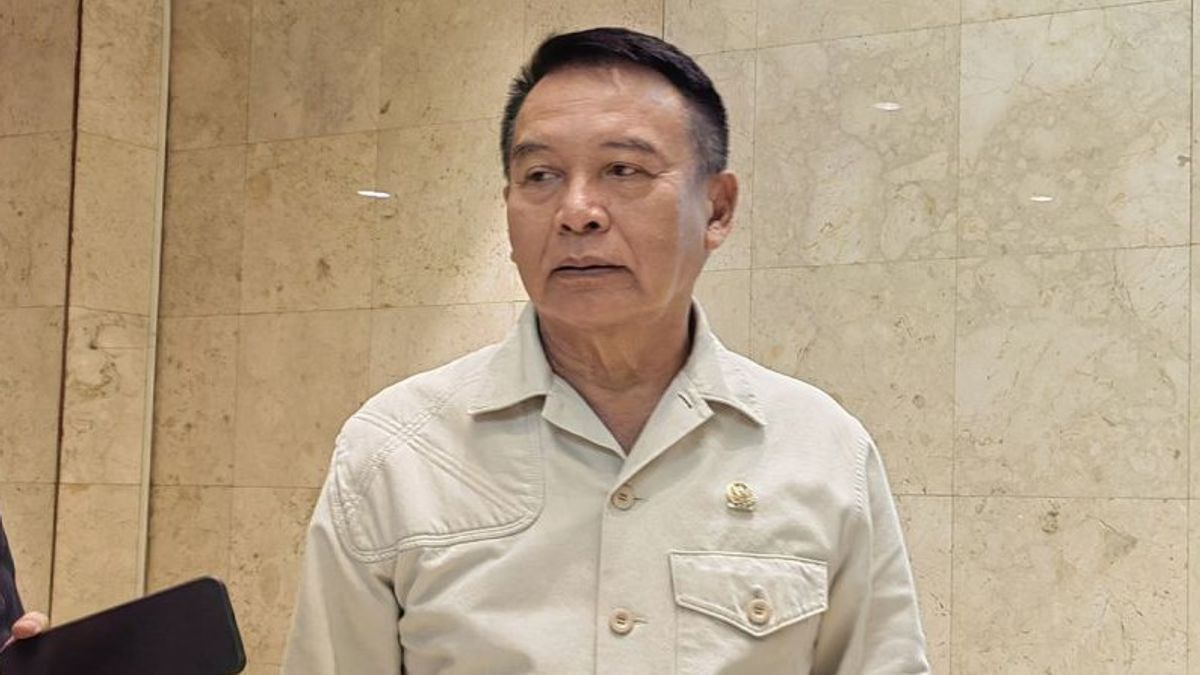 下院議員はTNI本部に、サイバー防衛の脅威と考えられていたイルワンディフェリーの行動を説明するよう要請した。