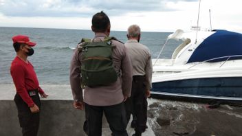 Kapal Yacht Bendera Malaysia Tanpa Awak Ditemukan Terdampar di Bali 