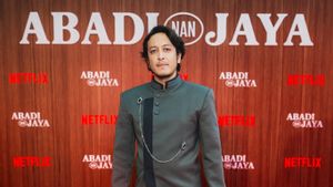 Dimas Anggara Sulit Perankan Zombi di Film “<i>Abadi Nan Jaya</i>”