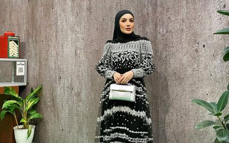 Pulang Umrah, Nindy Ayunda Mulai Nyaman Berhijab