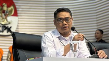 KPK Confiscates Mercy Car To Moge BMW Worth IDR 2.6 Billion In LPEI Corruption Case