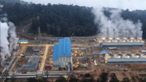 インドネシアの製造業PMIは中東紛争の影響で急落