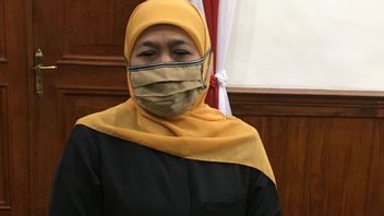 Khofifah Aide Les Représentants Des Travailleurs à Rejeter La Loi Sur La Création D'emplois à Jakarta Rencontre Mahfud MD