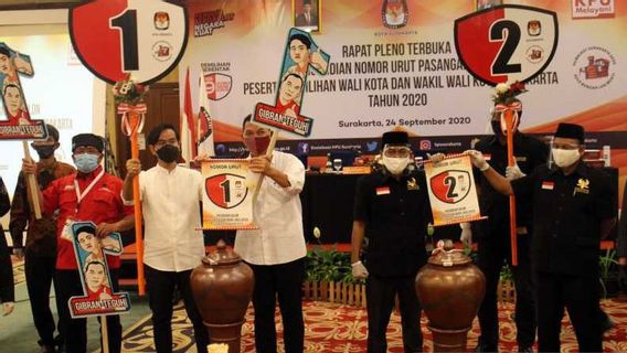 Salam Jempol Gibran seperti Jokowi, Nomor Urut Satu di Pilkada Solo