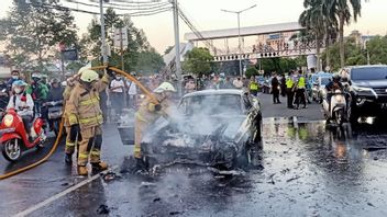 Burnt Ford Mustang In Pondok Indah, Officer: Allegedly Due To A Short Circuit, IDR 2 Billion Loss