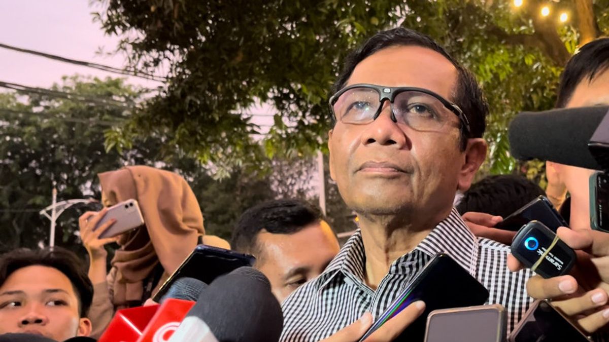 Wants To Meet Jokowi To Resign To Kebinet, Mahfud: I Was Appointed With Respect, Patit With Respect