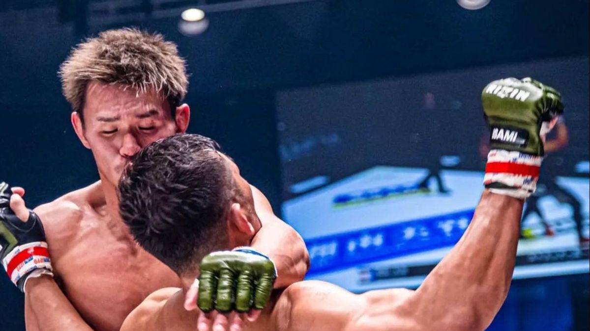Tendang Wajah Lawan Bergaya Sepak Bola, Petarung MMA asal Jepang Dikecam Penggemar