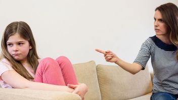 5 Cara untuk Membantu Kontrol Emosi Saat Anak Membuat Anda Marah
