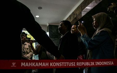 Usai Diperiksa MKMK Selama Sejam, Wakil Ketua MK Daniel Yusmic Enggan Berkomentar