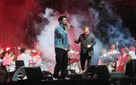 Ariel dan David Bayu Ramaikan Karaoke dengan Iringan Orkestra Erwin Gutawa