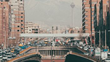 イラン大統領は、テヘランが水危機の悪化のために避難した可能性があると述べた