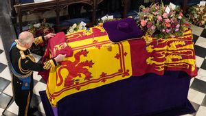 Dean of Windsor Pimpin Pemakaman Pribadi Ratu Elizabeth II, Raja Charles III dan Keluarga Kerajaan Hadir