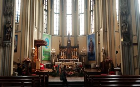 Suasana Katedral Natal Tahun ini Dibalut Tema Nusantara