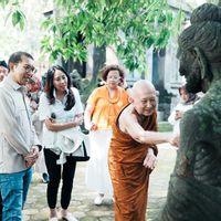Tinjau Vihara Mendut, Menbud Dorong Borobudur Jadi Living Heritage Jelang Waisak