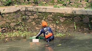 萨基纳、一名卖鱼的女子在Citarum河被发现死亡
