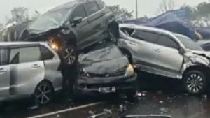 Concrete Collision On Cipularang Toll Road: 1 Dead, 8 Injured