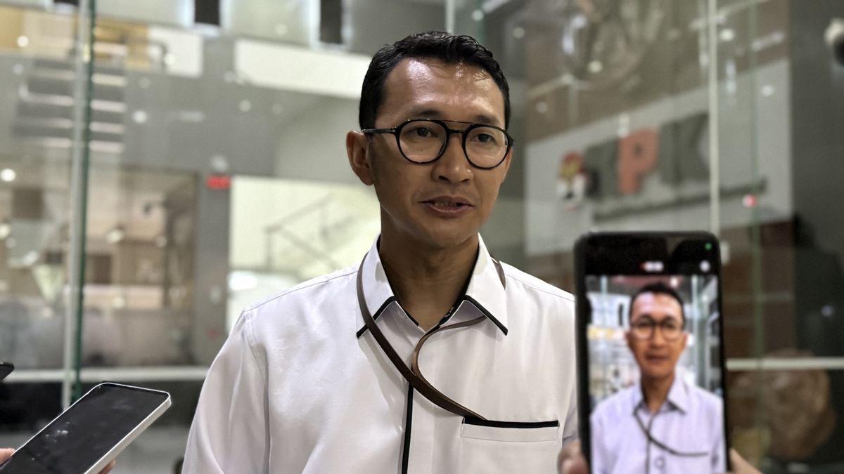 KPK怀疑有其他进口商向海关总局官员提供汽车设施