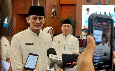 Menparekraf Sandiaga Minta Wisatawan Waspada Erupsi Gunung Ruang Sulut