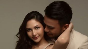 Aura Is Getting More And More Beautiful, Take A Peek At 6 Portraits Of Jessica Mila's Maternity Shoot
