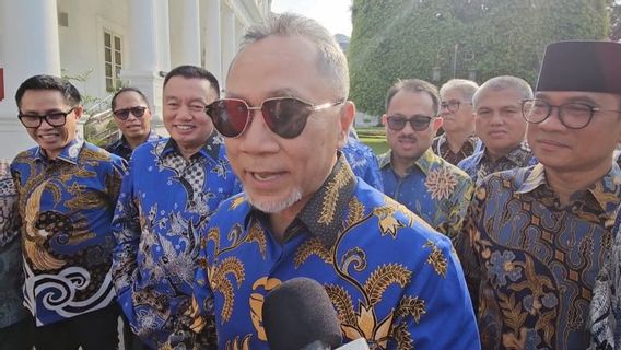 Zulhas Bantah Bahas Jatah部长在PAN管理层Temui Jokowi期间内阁中