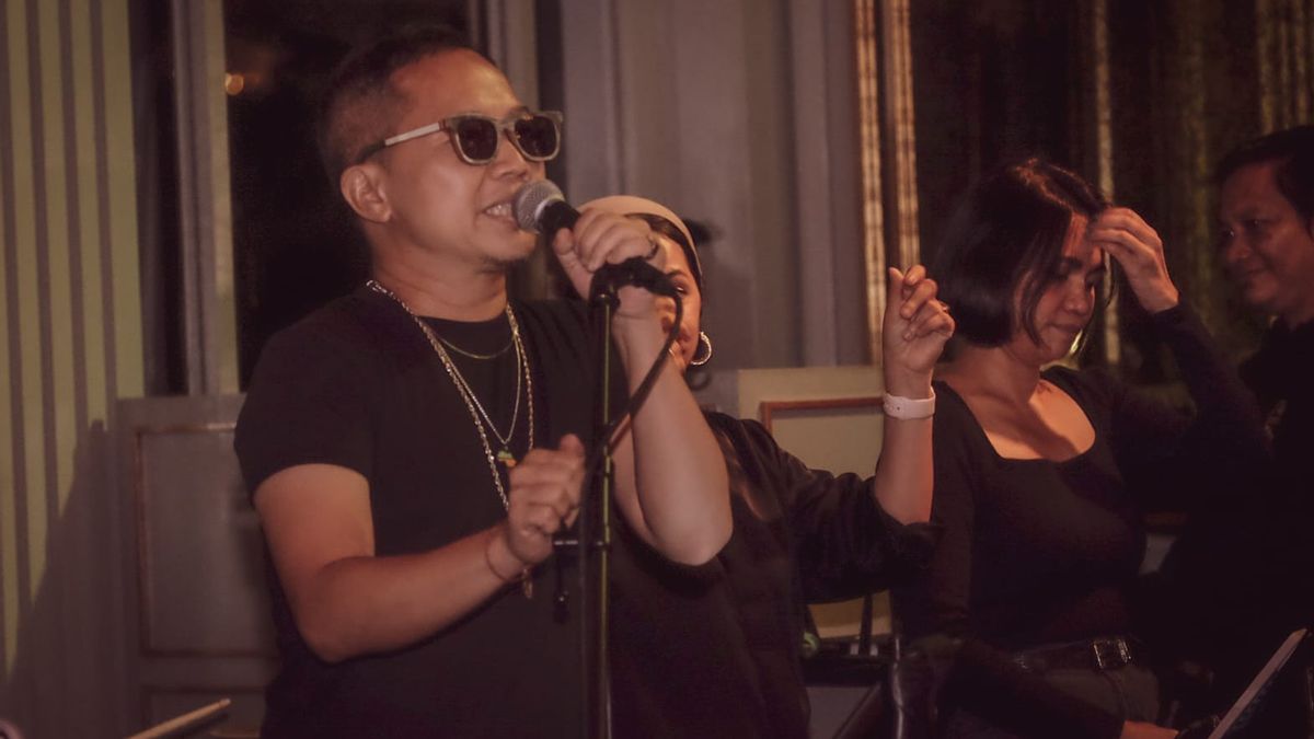 Sandhy Sondoro Ungkap Lagu Yang Jadi Tonggak Penting Perjalanan 25 Tahun Bermusik