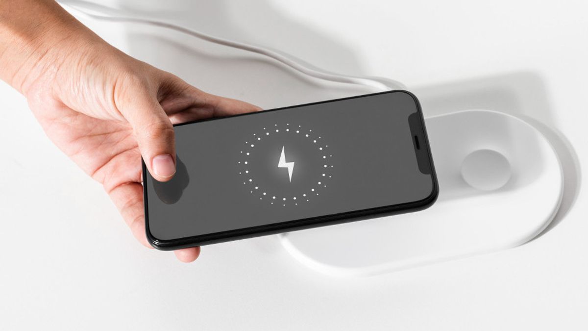 Rahasia Handphone Wireless Charging Bagaimana Proses Pengisiannya Tanpa Kabel Ribet