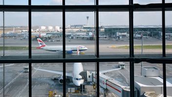 مطار لندن هيثرو يمدد القيود المفروضة على المسافرين حتى أكتوبر