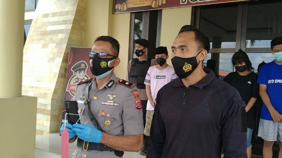 Lover Couple Arrested By Police For Stealing 2 Motorcycles In Kendari