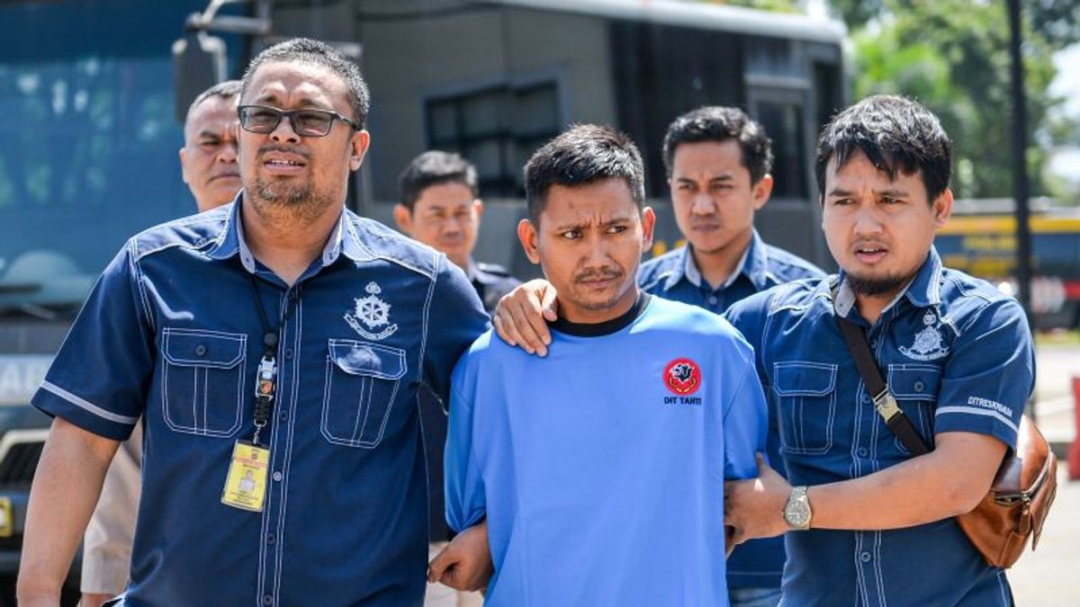 L’équipe d’assistante à l’enquête d’Iptu Rudiana Eky concernant le meurtre de Vina Cirebon