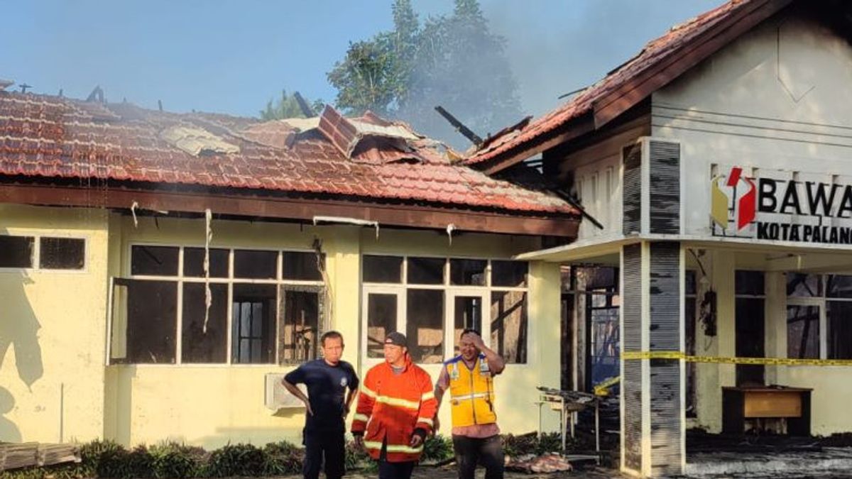 Polisi Selidiki Penyebab Terbakarnya Kantor Bawaslu Palangka Raya
