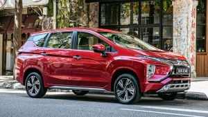 Le Mitsubishi Xpander Facelift est officiellement disponible dans les pays voisins, disponible en 2 variantes